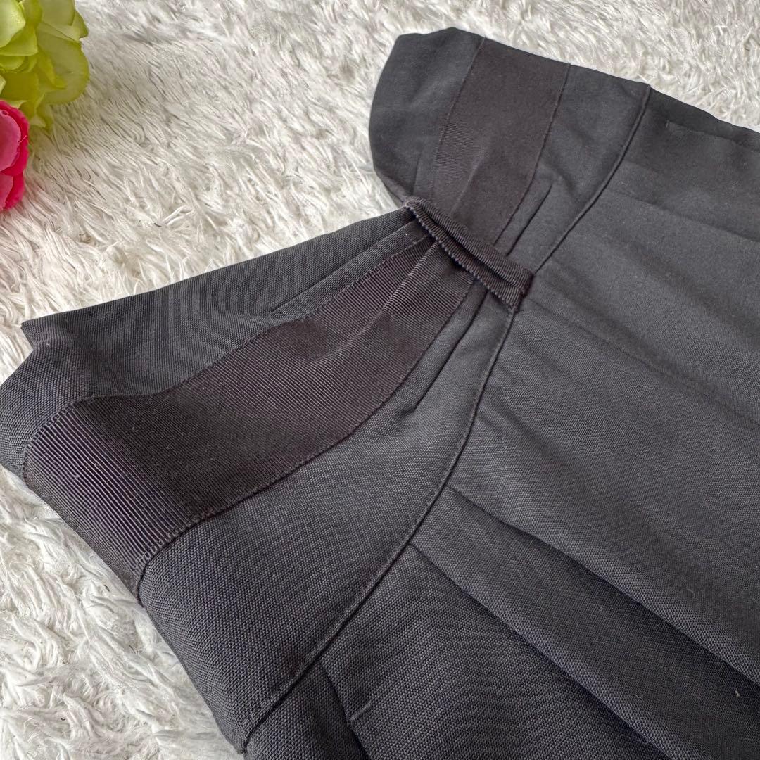 美品 レッドヴァレンティノ ショートパンツ リボンデザイン キュロット 42