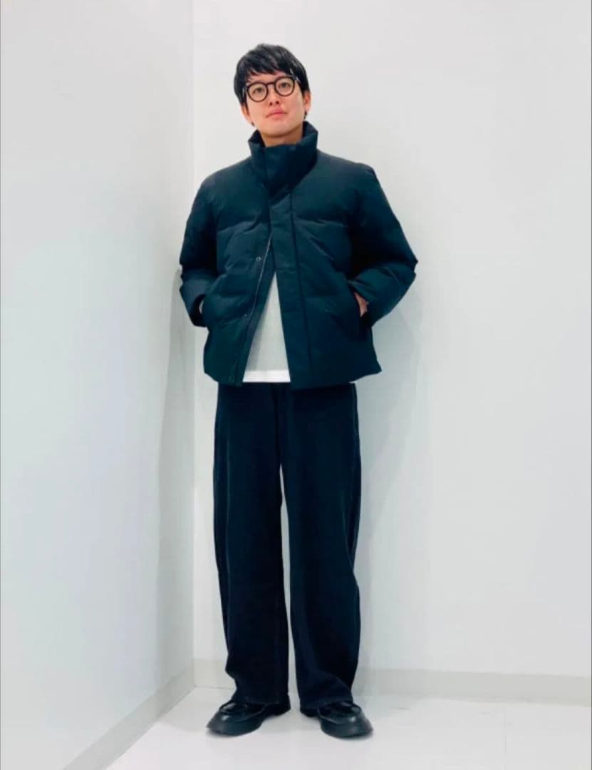 UNIQLO 新品未使用 シームレスダウンジャケット(ブラック/M)