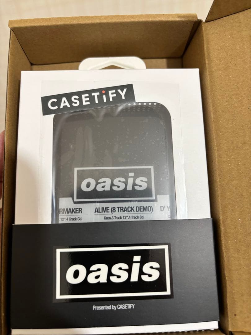 oasis モバイルバッテリー　MagSafe対応 5000mAh
