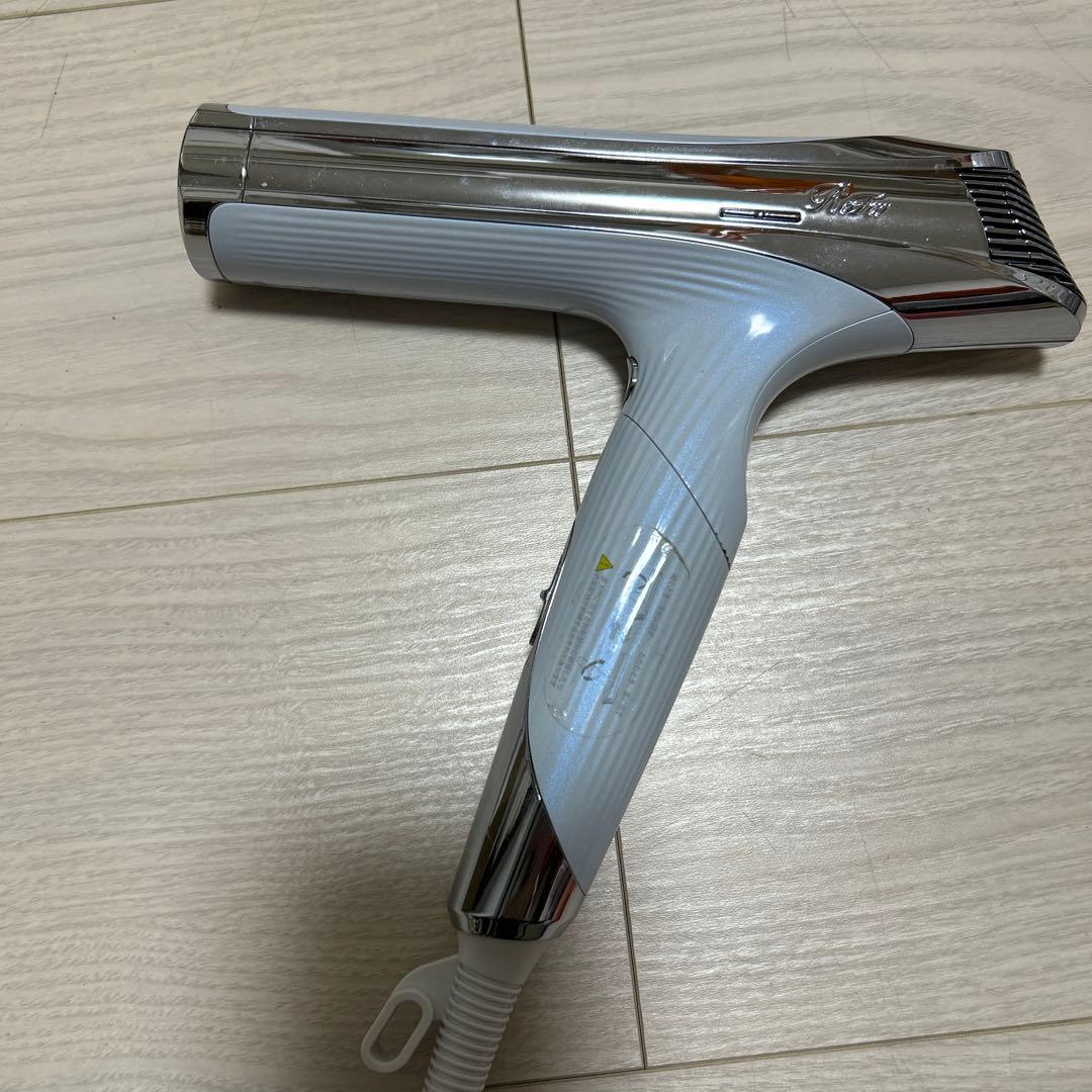 リファ　ビューテック ドライヤー S+ ホワイト