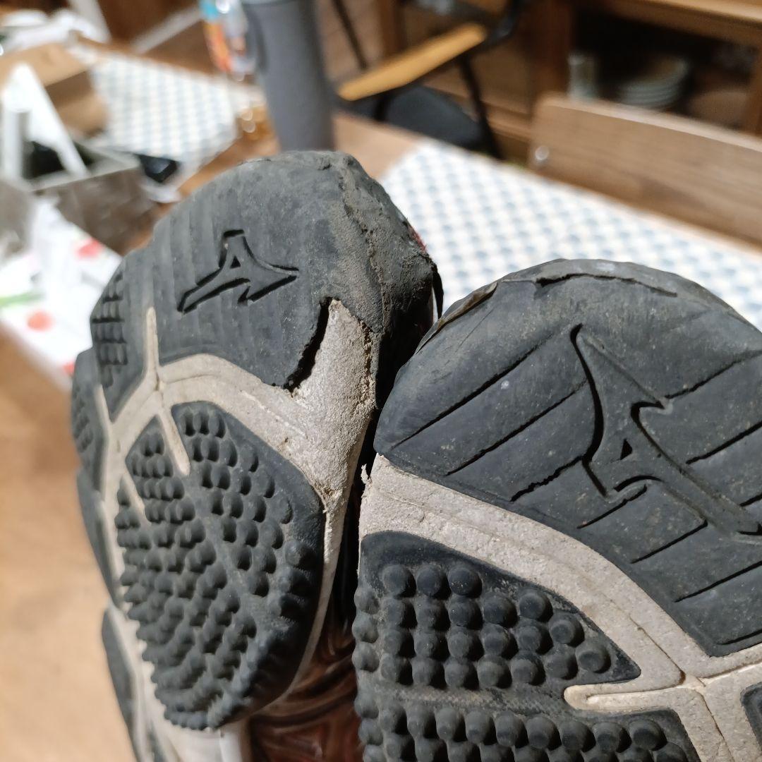 28cmミズノプロ 野球アップシューズ 黒/赤　トレーニングシューズ