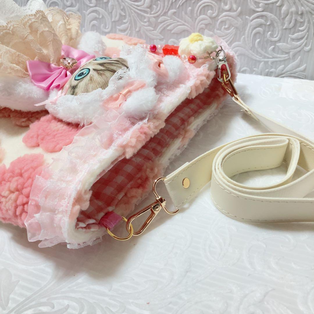 フ*ス様 レースドレスのサバ猫ちゃんサコシュ　コヤンイサムチョン　フワフワお花ボ