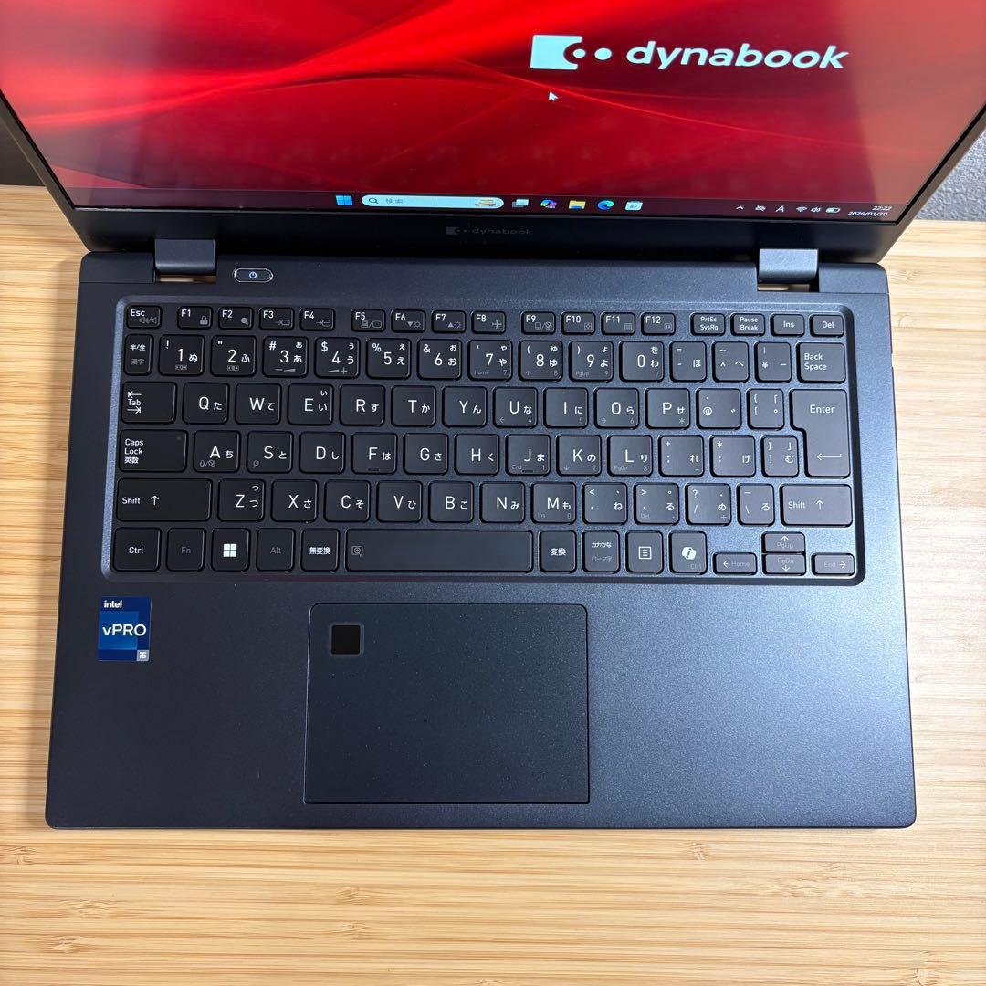美品 東芝 2025年モデル 13世代 i5/FHD/16G 軽型 office