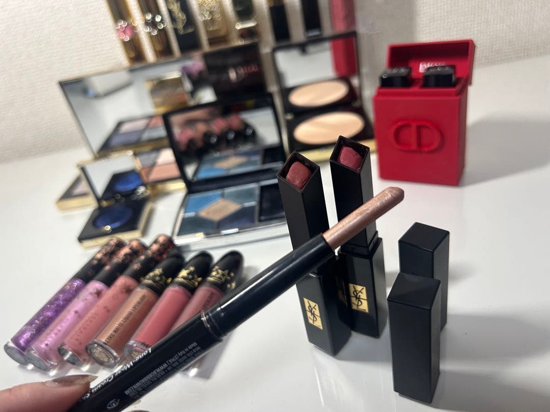 デパコス コスメ まとめ売り Mac イヴサンローランCHANEL　新品あり