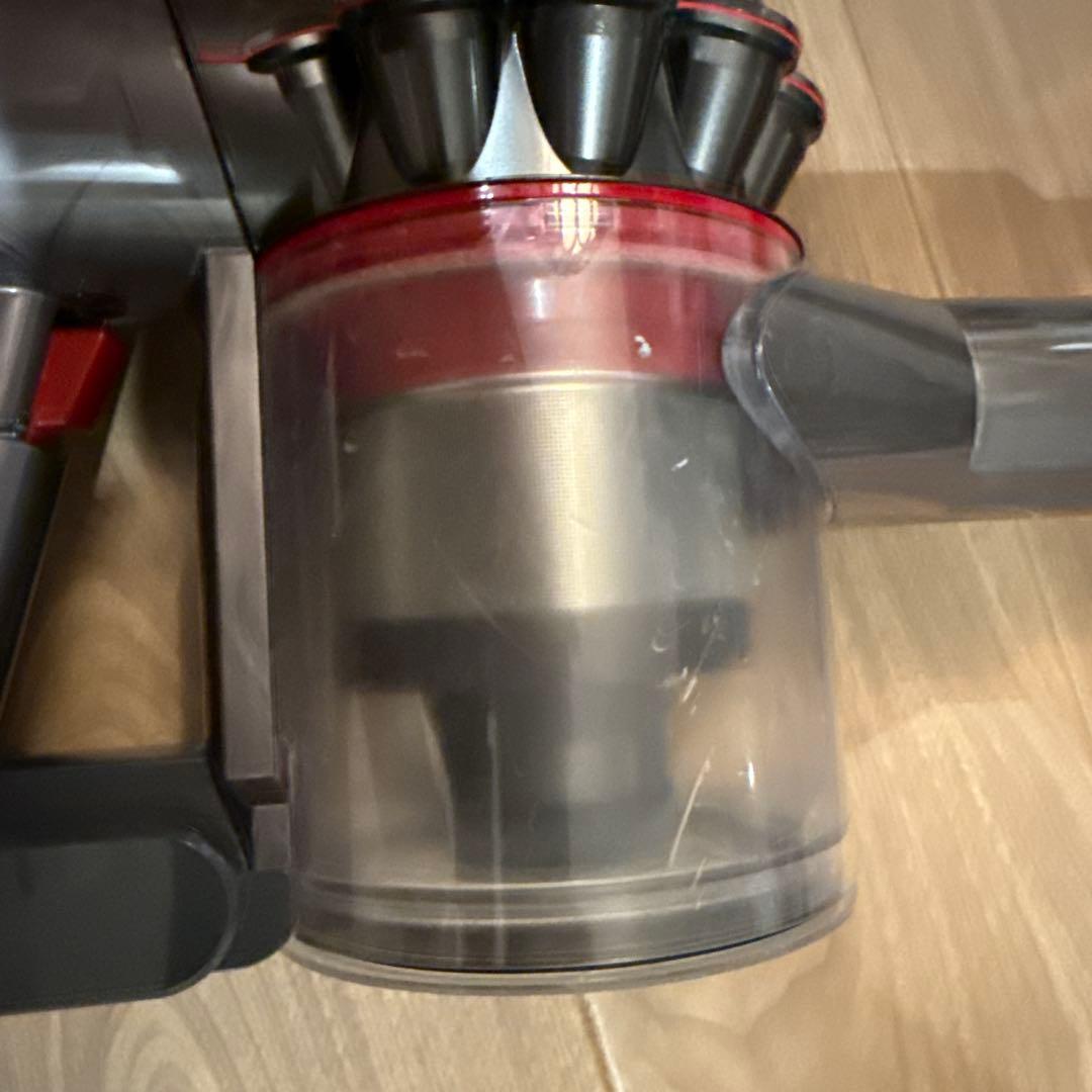 ダイソンDyson v8 fluffy 中古 動作確認 清掃済