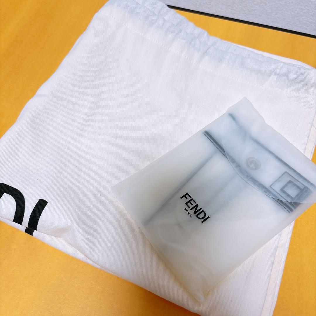 出品1/31までFENDI★ピーカブーセレリアハンドバッグ