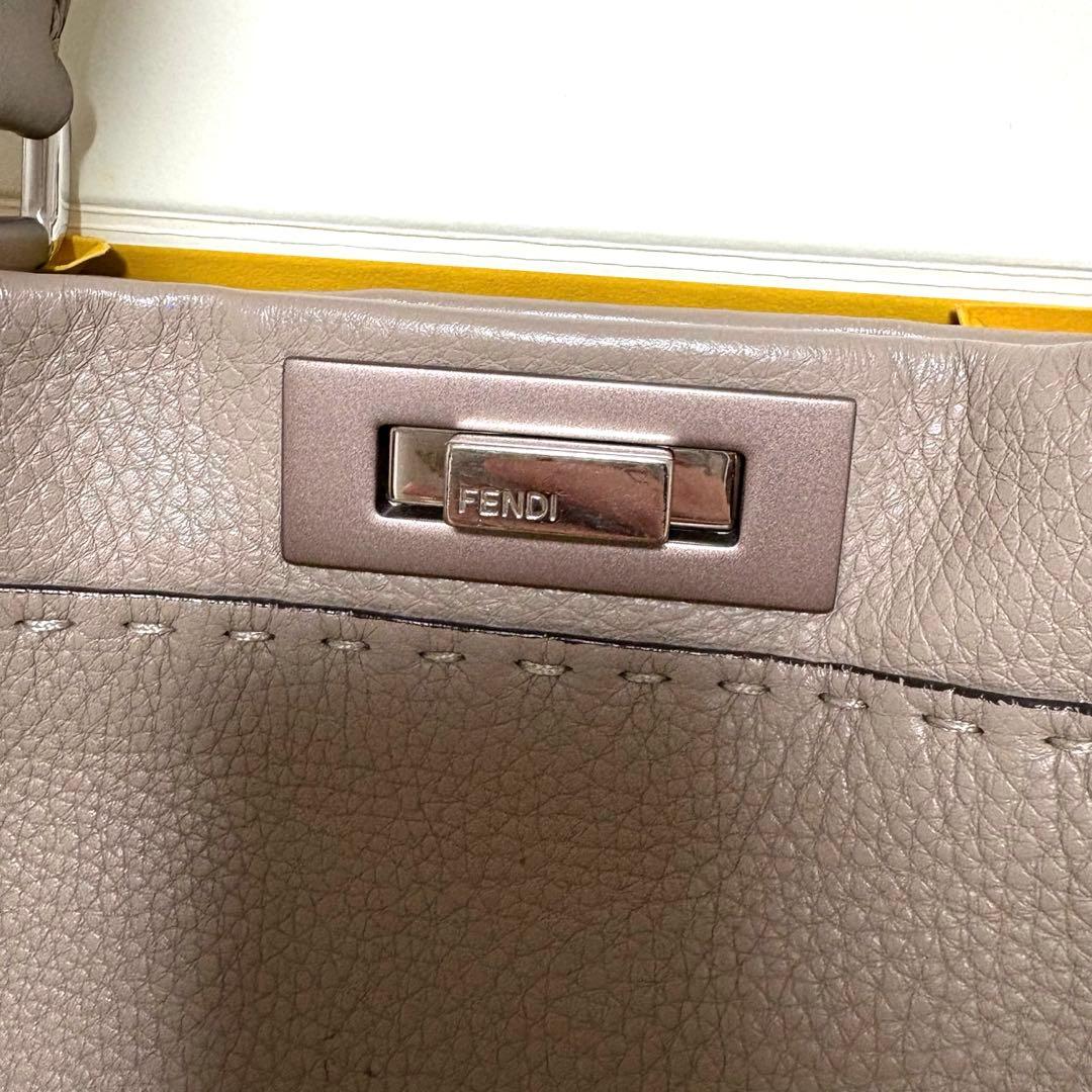出品1/31までFENDI★ピーカブーセレリアハンドバッグ