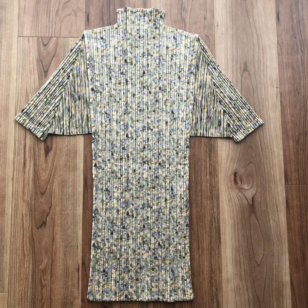 プリーツプリーズ　半袖カットソー