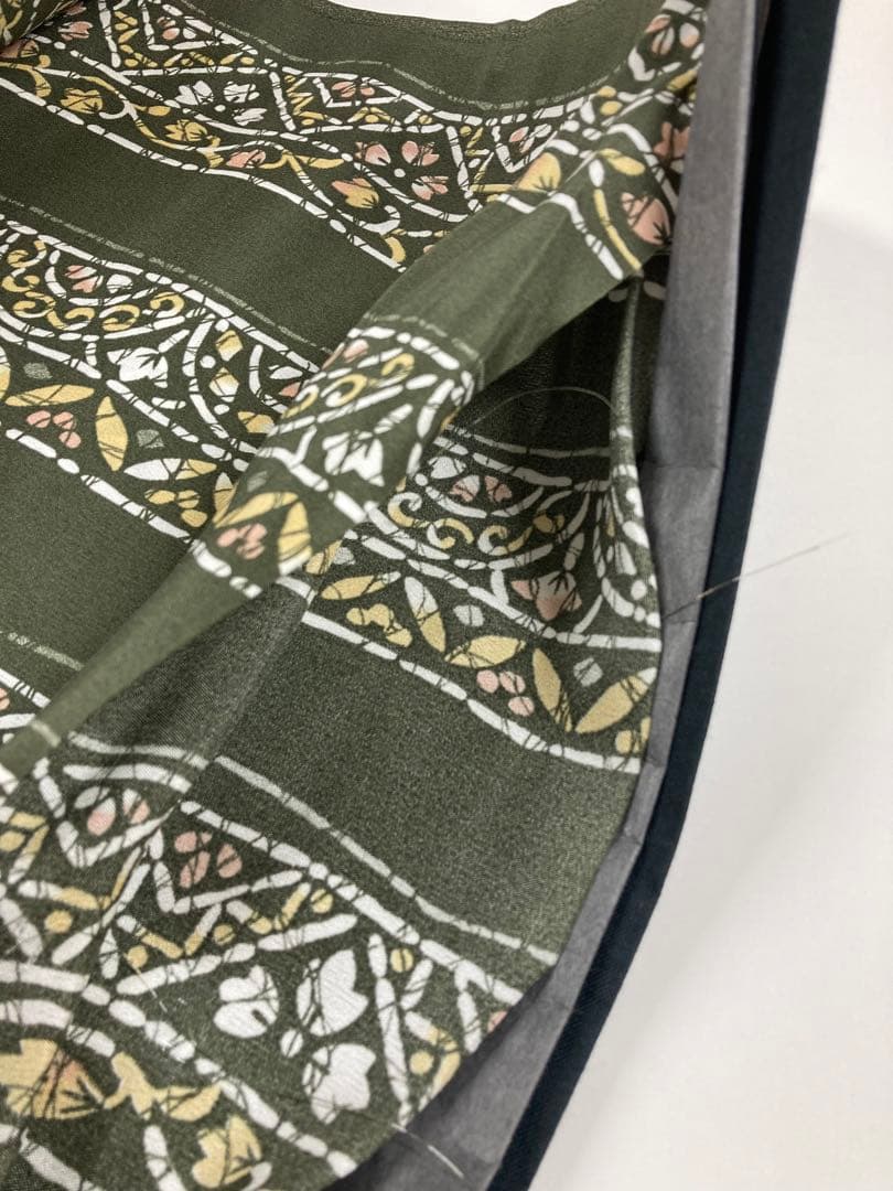 新品未使用美品　襦袢反物　緑地に縞小紋　正絹