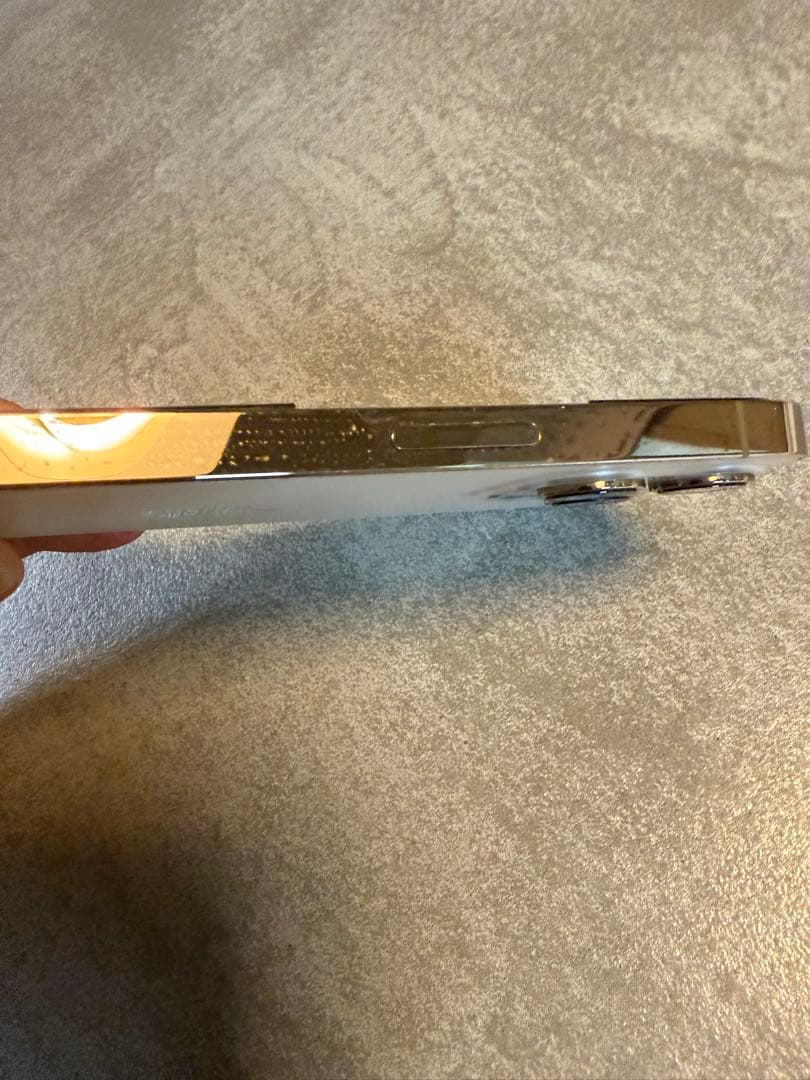 iPhone12 Pro Max ゴールド