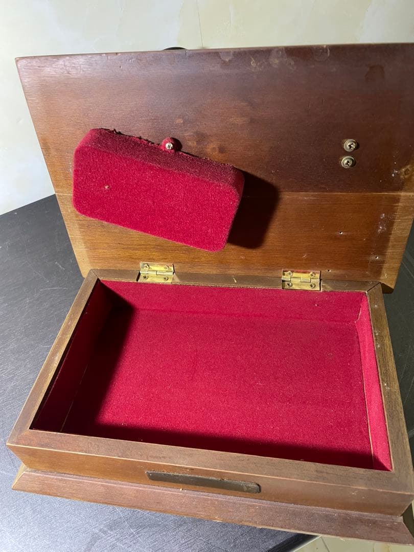 クラシック木製蓄音機