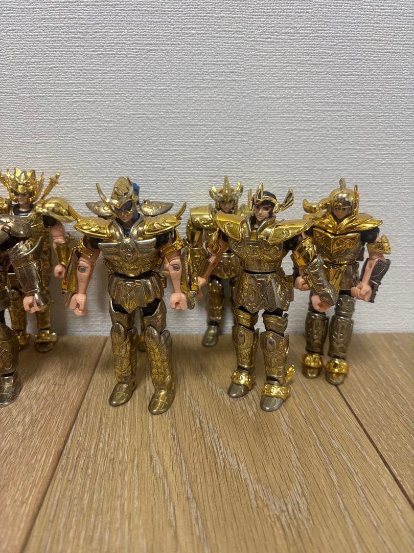 聖闘士星矢　黄金聖衣 9体　ジャンク BANDAI 当時物