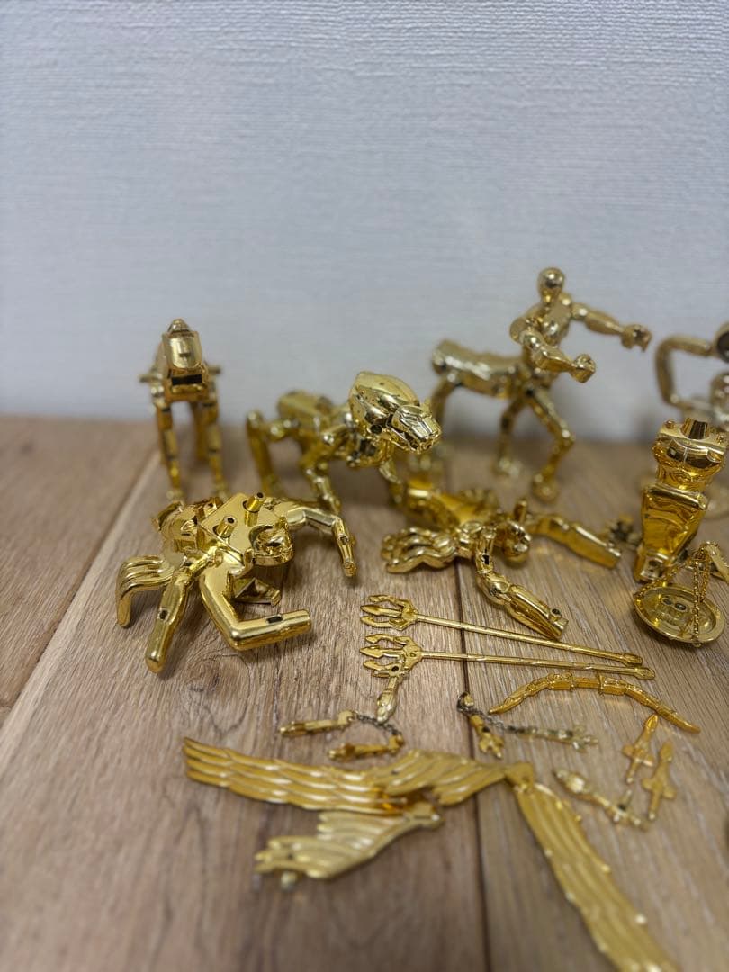 聖闘士星矢　黄金聖衣 9体　ジャンク BANDAI 当時物
