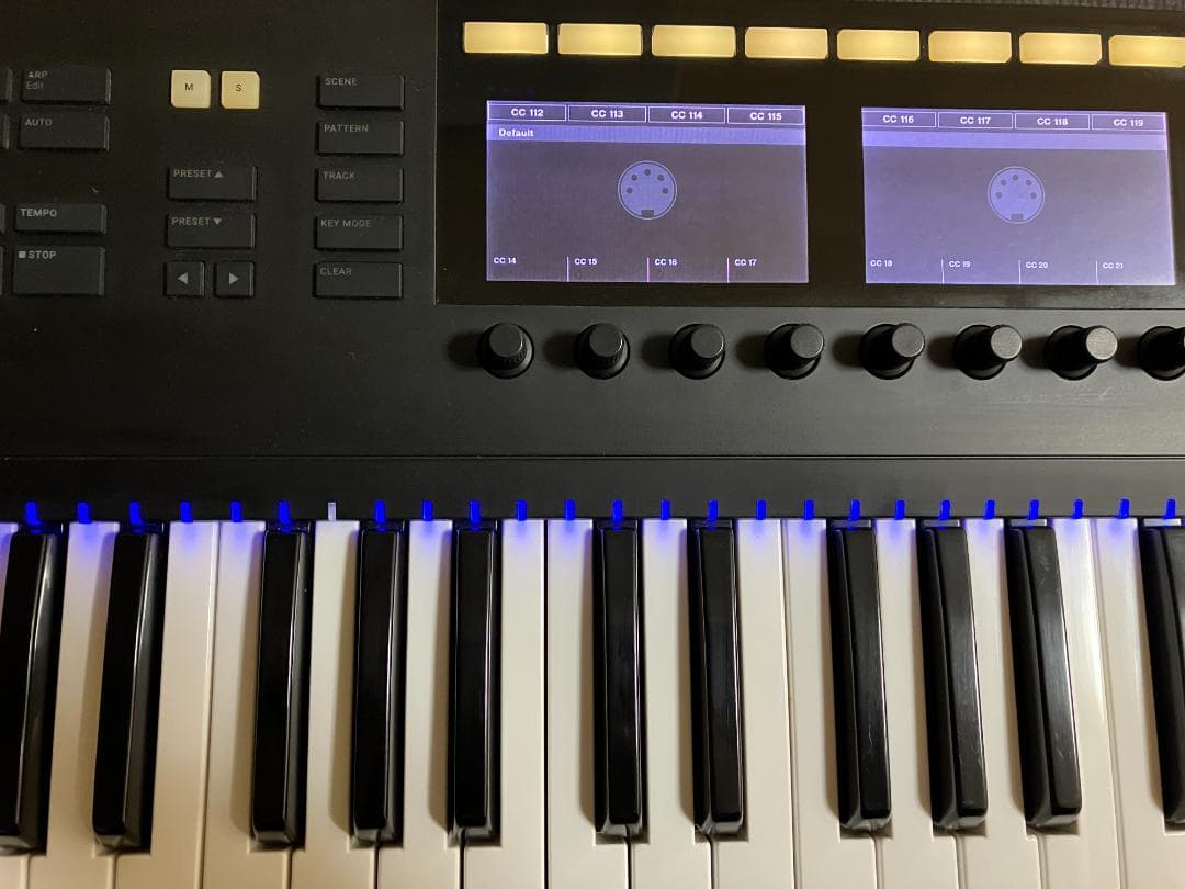 KOMPLETE KONTROL S61 mk2 中古