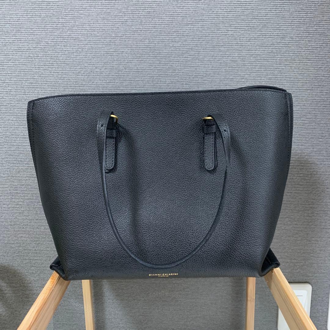 【美品】GIANNI CHIARINI ブラックビジネスバッグ大容量