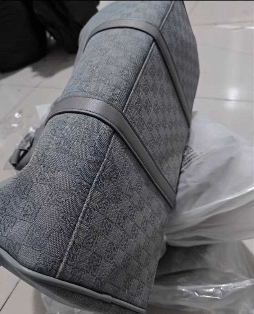 ジョーダン　モノグラム ボストンバッグ　グレー　未使用