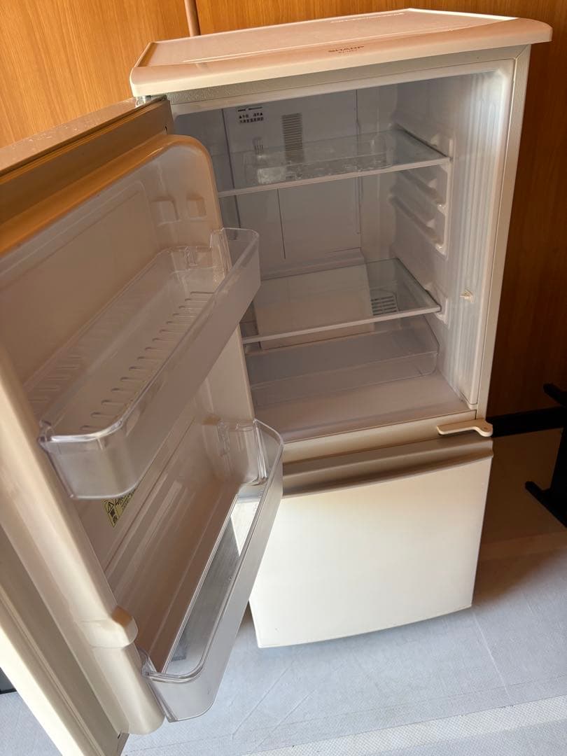シャープ 2ドア冷蔵庫 SJ-14E7-KW 2020年製 137L