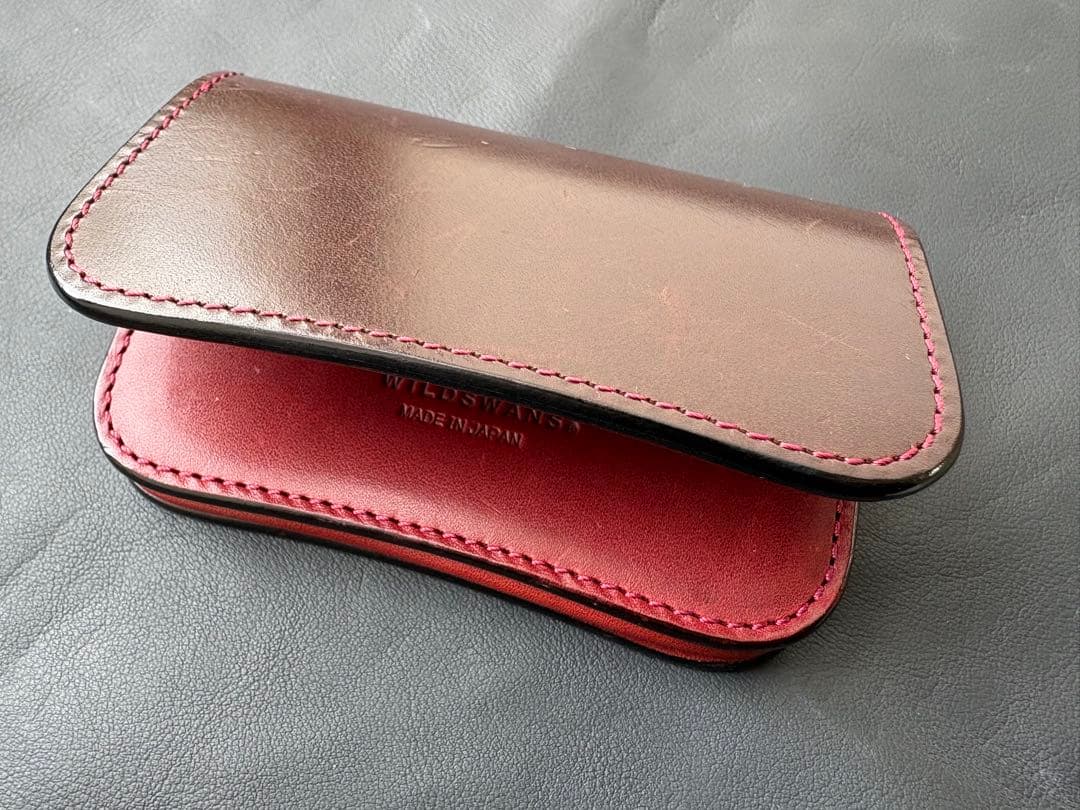ジェネラル ワイルドスワンズ　 サドルプルアップ　チョコ　バーガンディ　名刺入れ