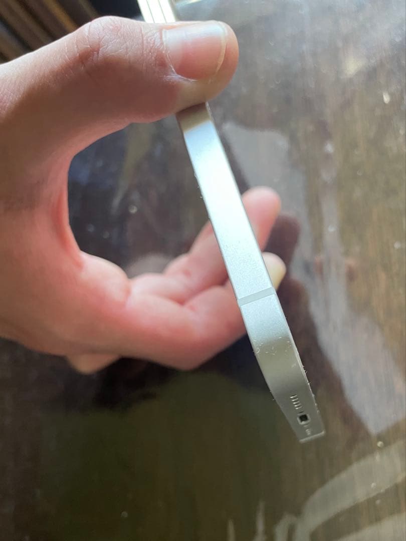 Apple iPhone 12 64GBホワイト バッテリー87%