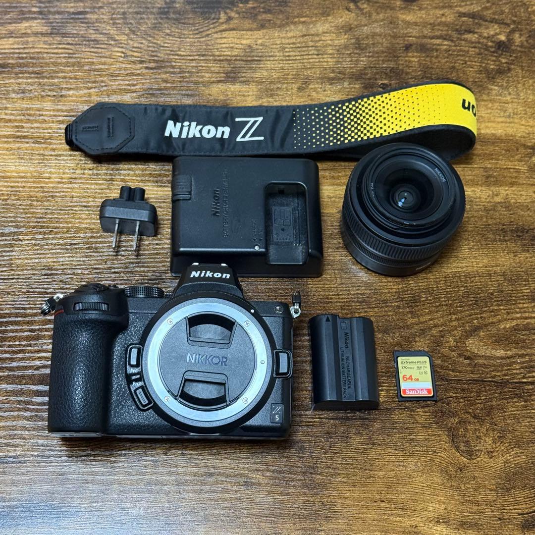 【程度◎】Nikon Z 5 ミラーレスカメラ 24-50mmレンズ付き