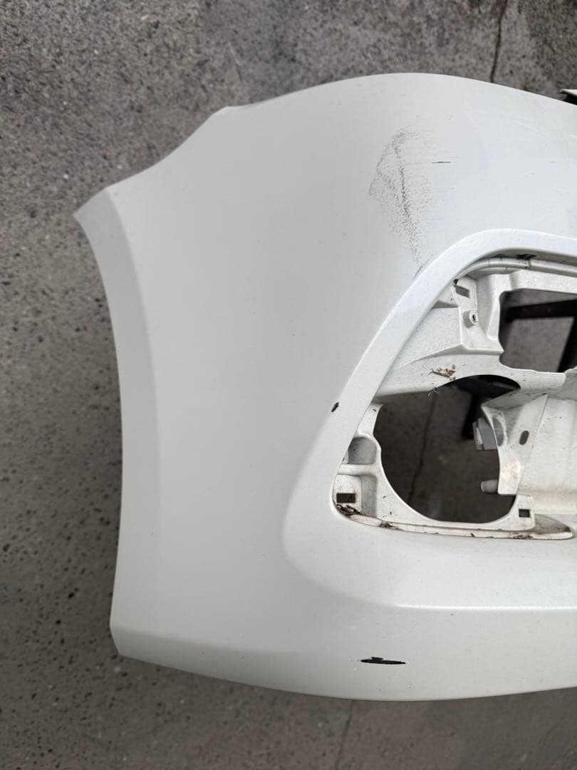 210系 クラウン ハイブリッド フロントバンパー