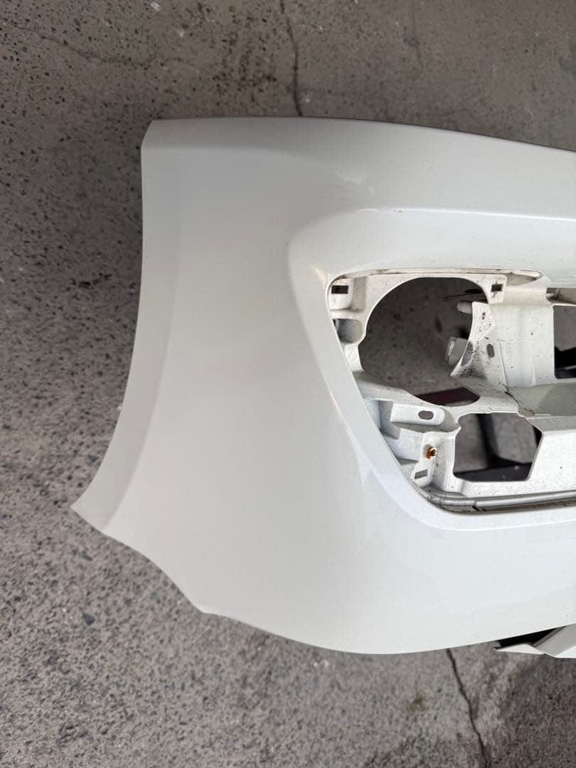 210系 クラウン ハイブリッド フロントバンパー