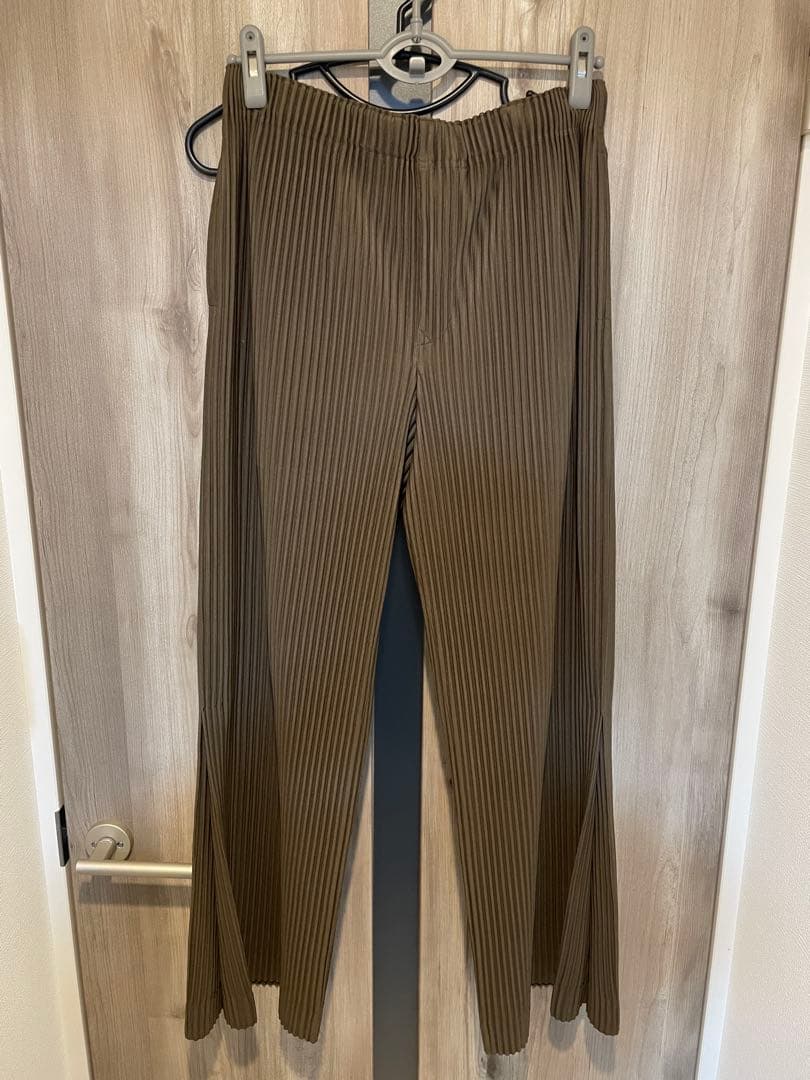 プリーツフレアパンツ　オムプリッセイッセイミヤケ　サイズ2 ブラウン