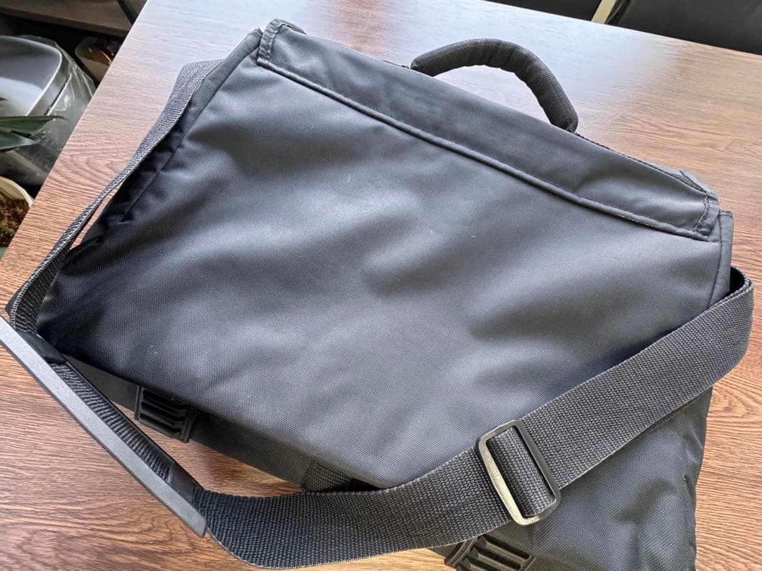 新品同様。奇跡のビンテージAppleバッグ 黒