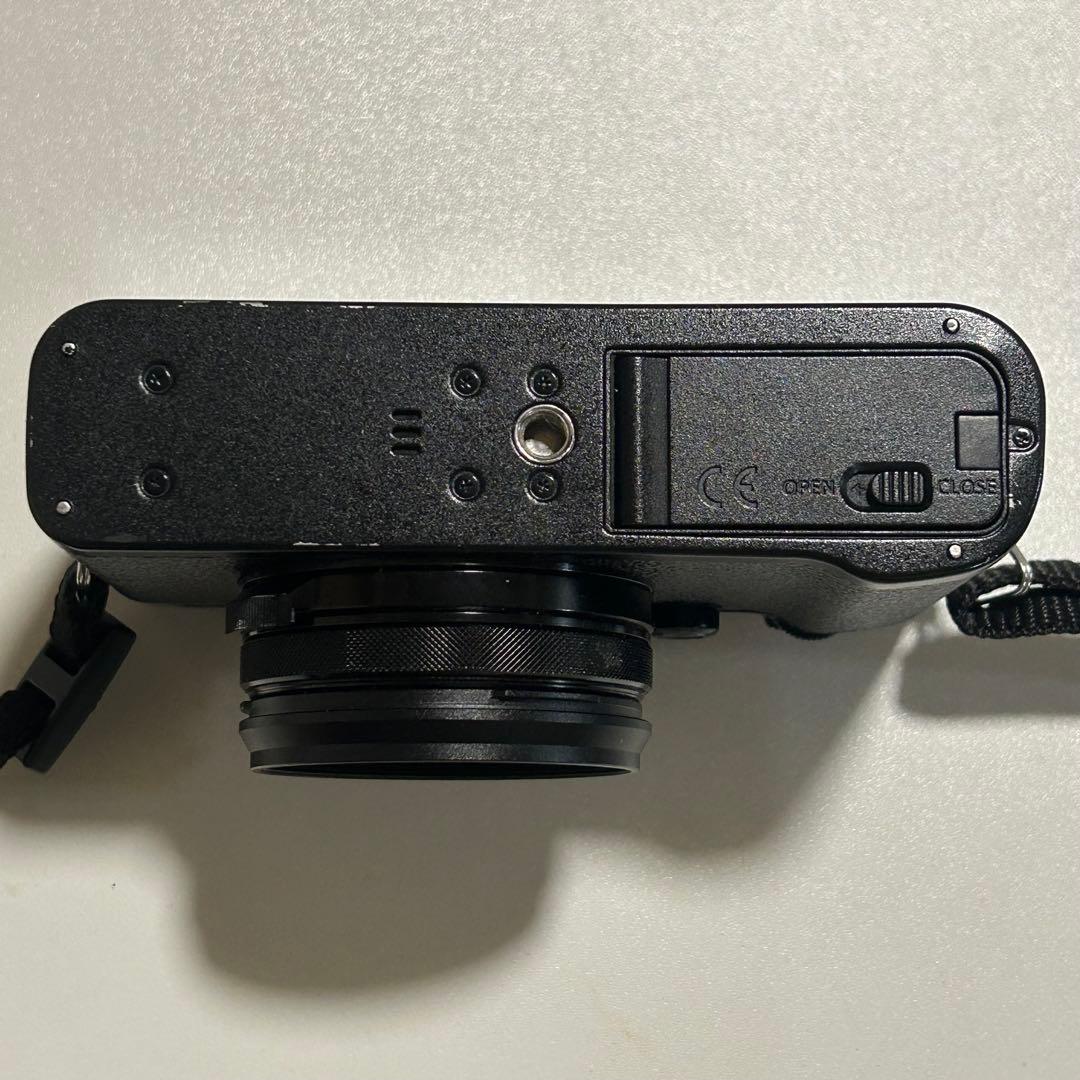 【美品】FUJIFILM X100F ブラック 専用レザーケース付き