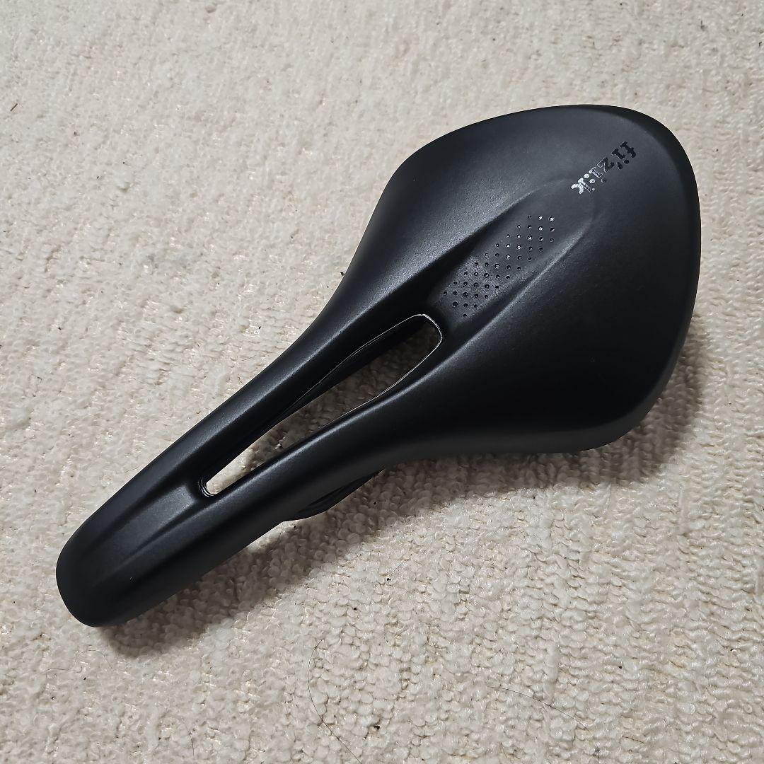 fizikフィジーク TEMPO ALIANTE R1カーボンレール 145mm