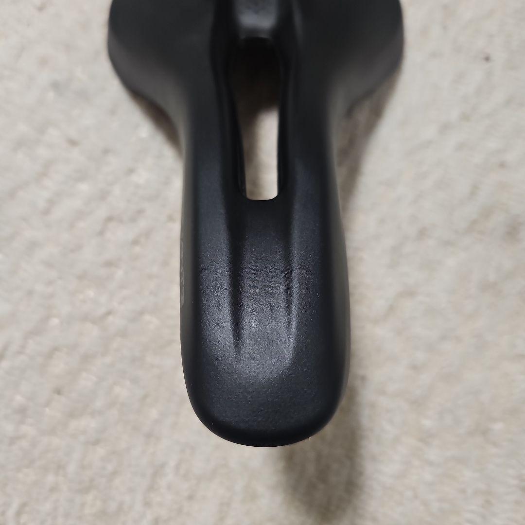 fizikフィジーク TEMPO ALIANTE R1カーボンレール 145mm