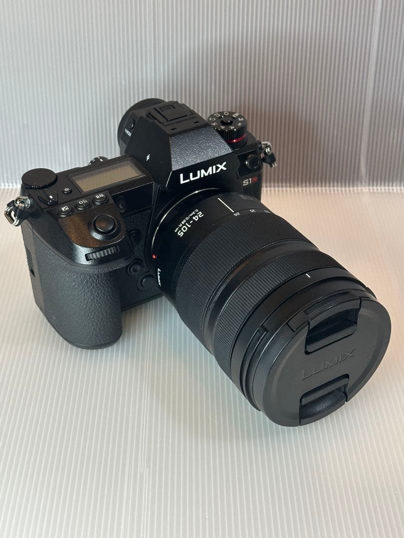 Panasonic LUMIX S1R ミラーレス一眼