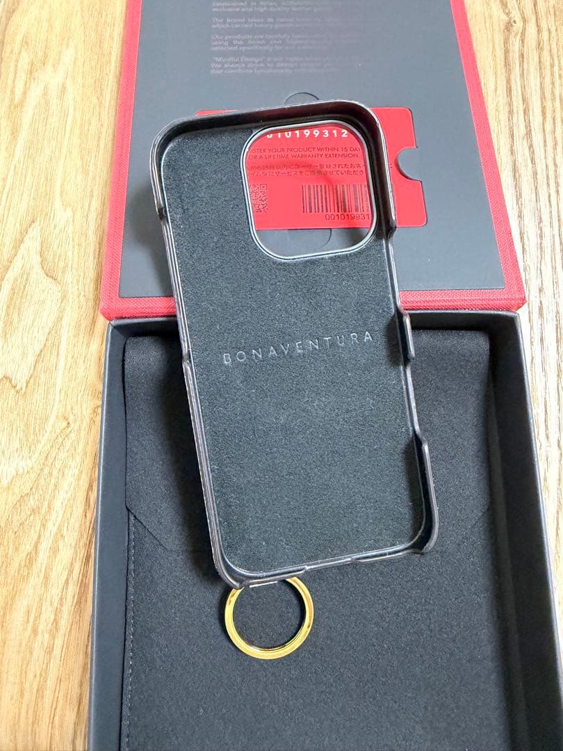 ボナベンチュラ iPhone16proケースハンドル付き