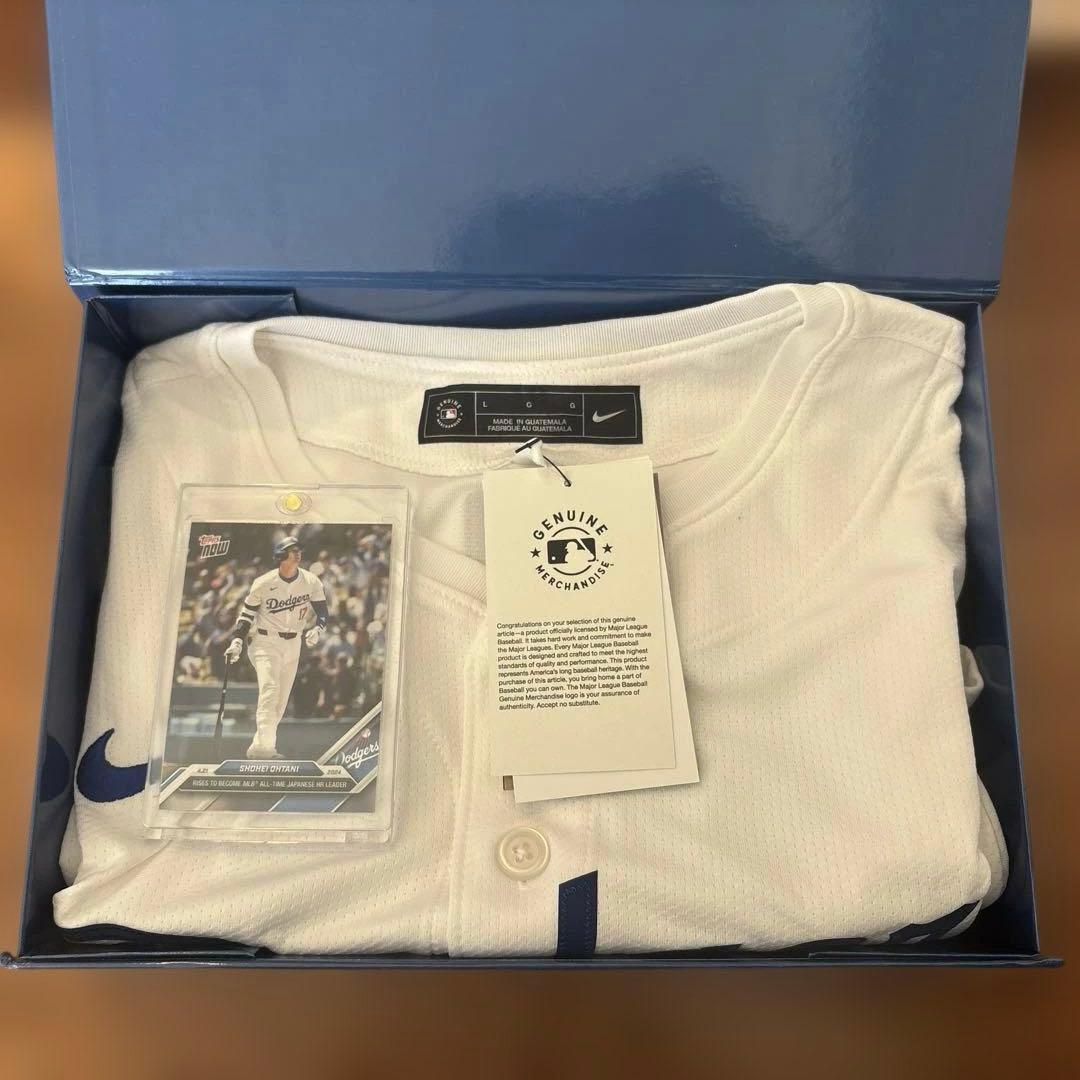 ドジャース 大谷翔平 リミテッド ユニフォーム トレカ