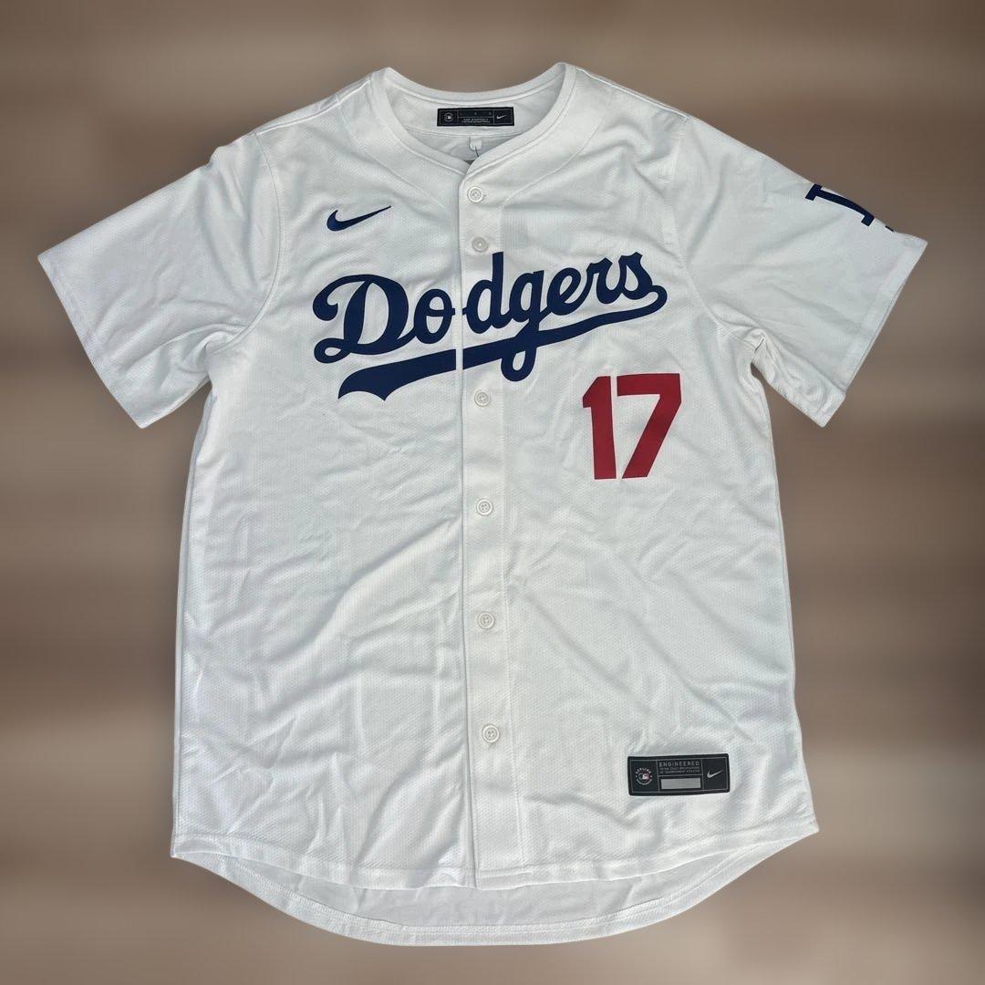 ドジャース 大谷翔平 リミテッド ユニフォーム トレカ