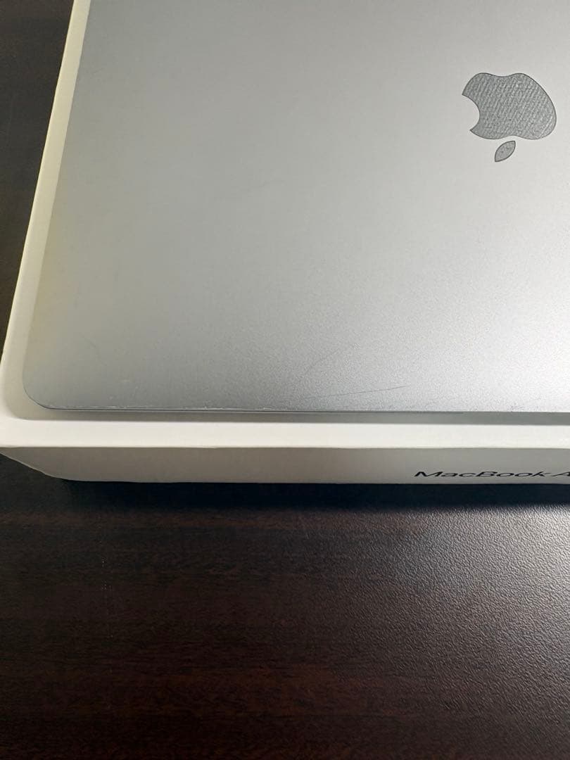 MacBook本体 MacBook Air M1 2020 / 8GB / 512GB