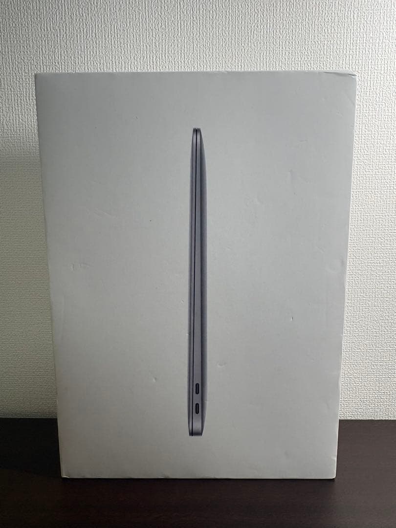 MacBook本体 MacBook Air M1 2020 / 8GB / 512GB