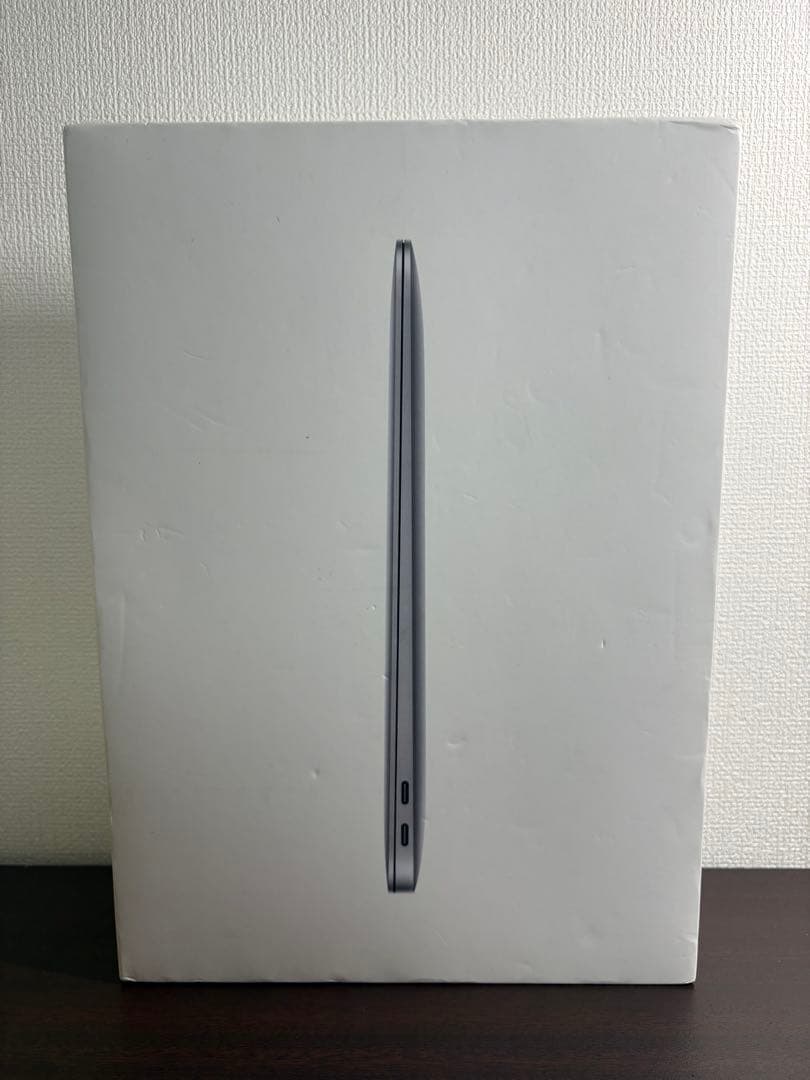MacBook本体 MacBook Air M1 2020 / 8GB / 512GB