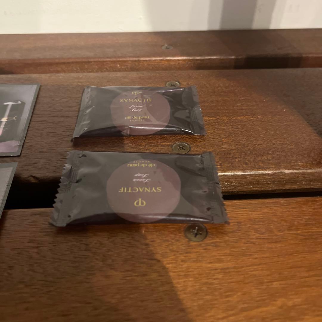 クレ・ド・ポーポーテ　シナクティフローションイドラタントn125ml サンプル付