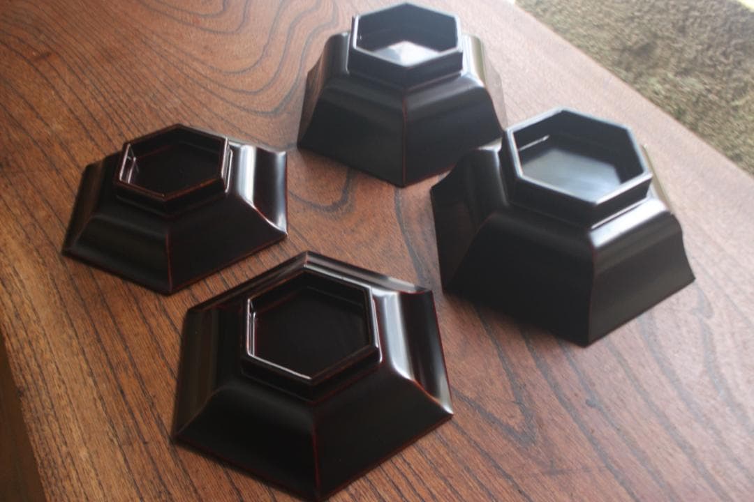 時代逸品！めずらしい六角デザインに極上溜塗の映える煮物椀2点（検輪島塗雑煮椀