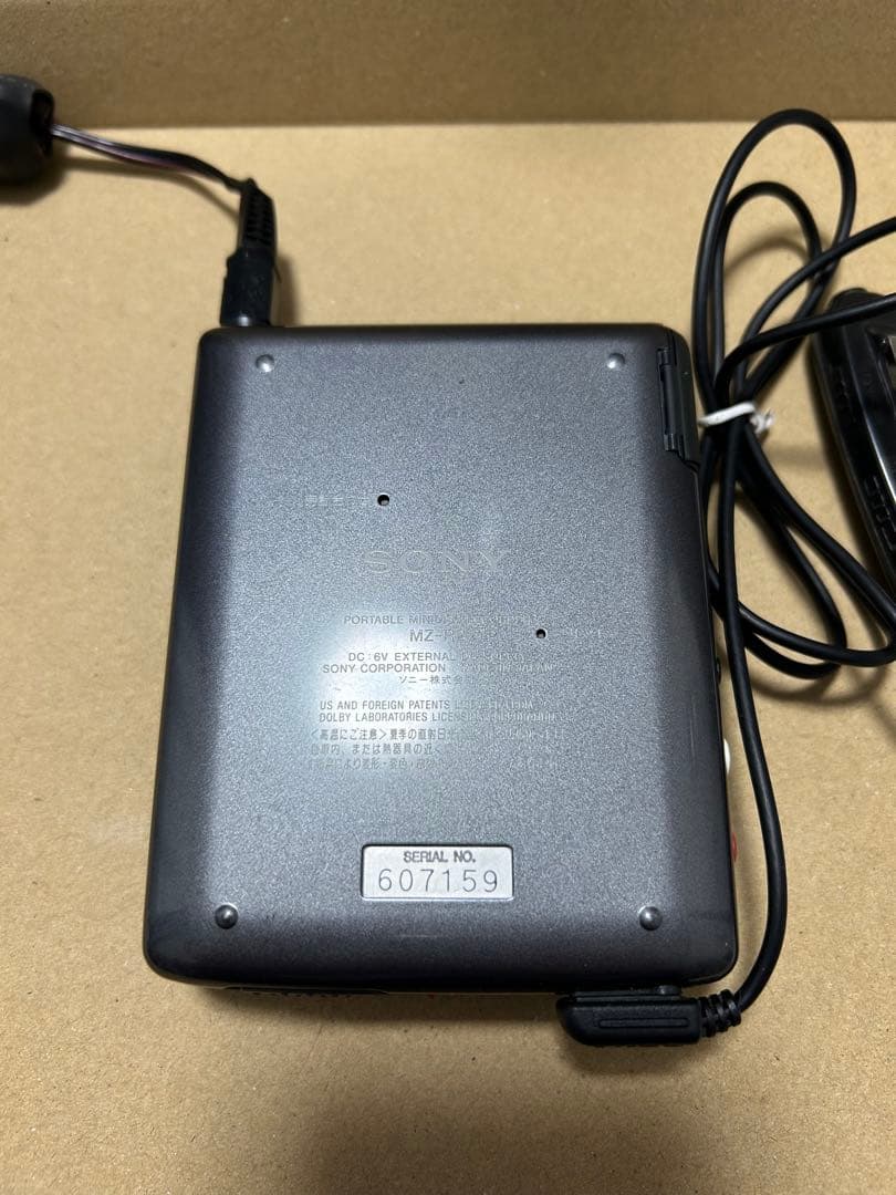 SONY MDウォークマン MZ-R2 通電・液晶表示確認済み