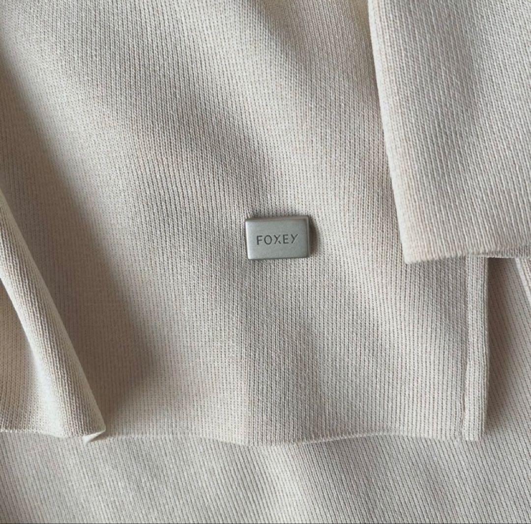 美品♡FOXEYフォクシーニューヨーク　レディライクパーカー ベージュ