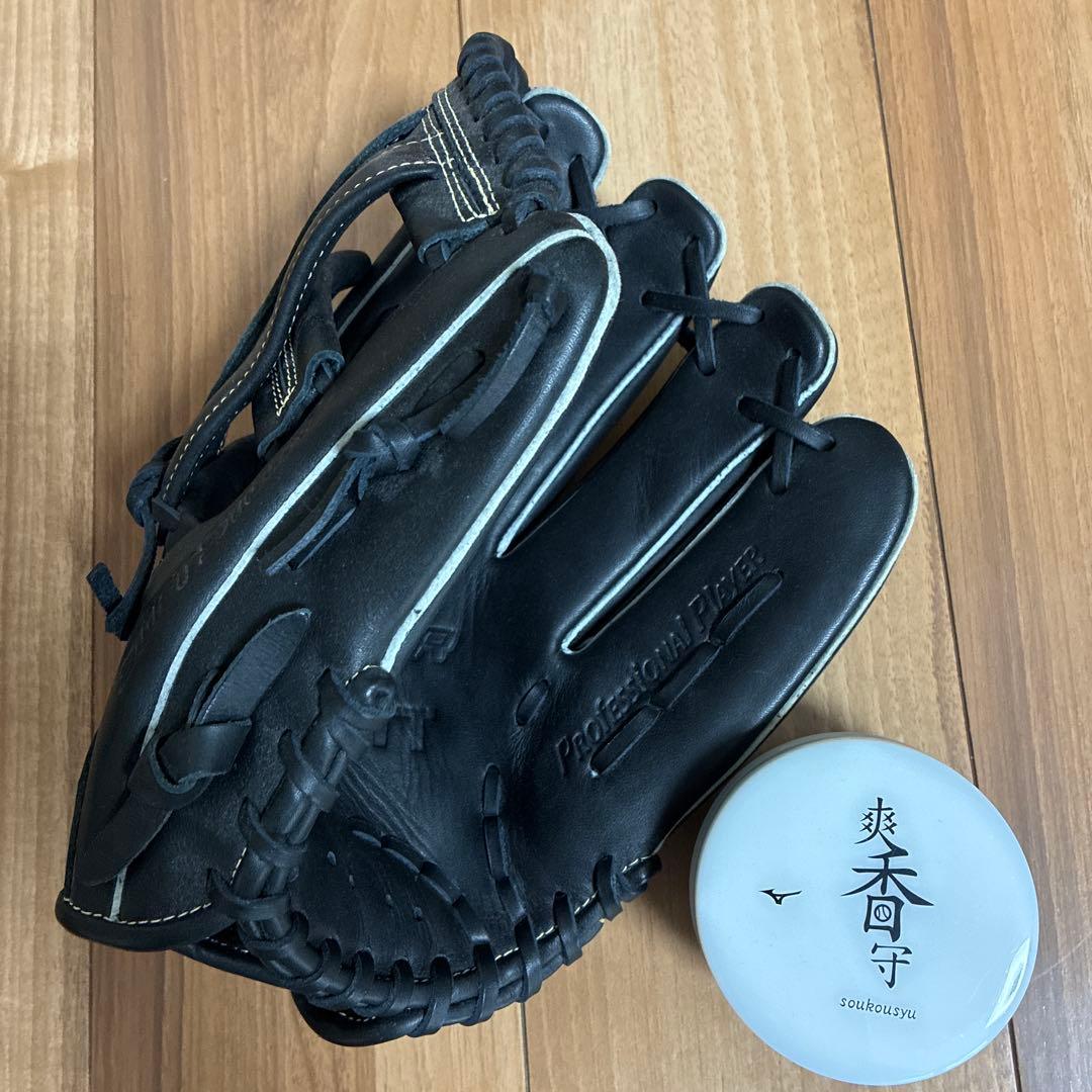 ZETT軟式グローブ黒／プロフェッショナルプレーヤー　※クリーナー&M号2個付き