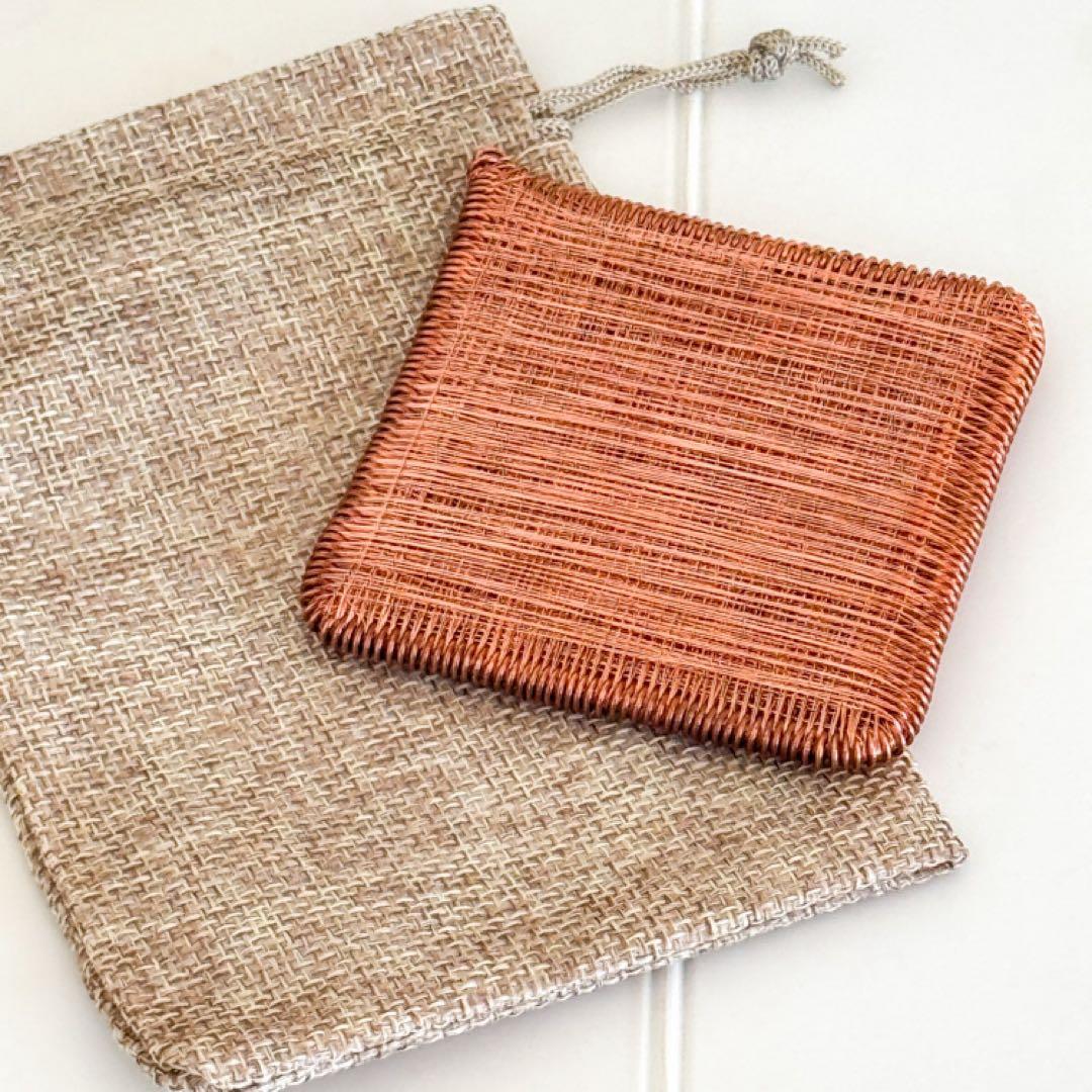 「オーラコイル」Mサイズ 角型　一辺約75mm 携帯用袋（麻製）付き