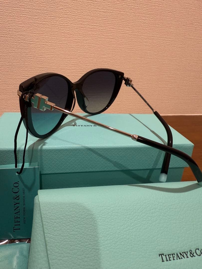新品　プレゼントに　ティファニー サングラス フルフィット（アジアンフィット）