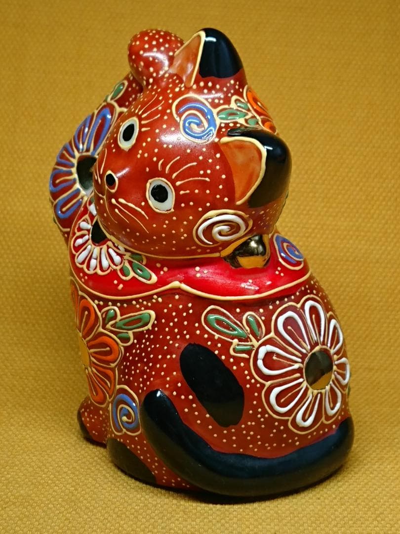 香菜【美品】猫　招き猫　九谷　陶器　置物　A2744
