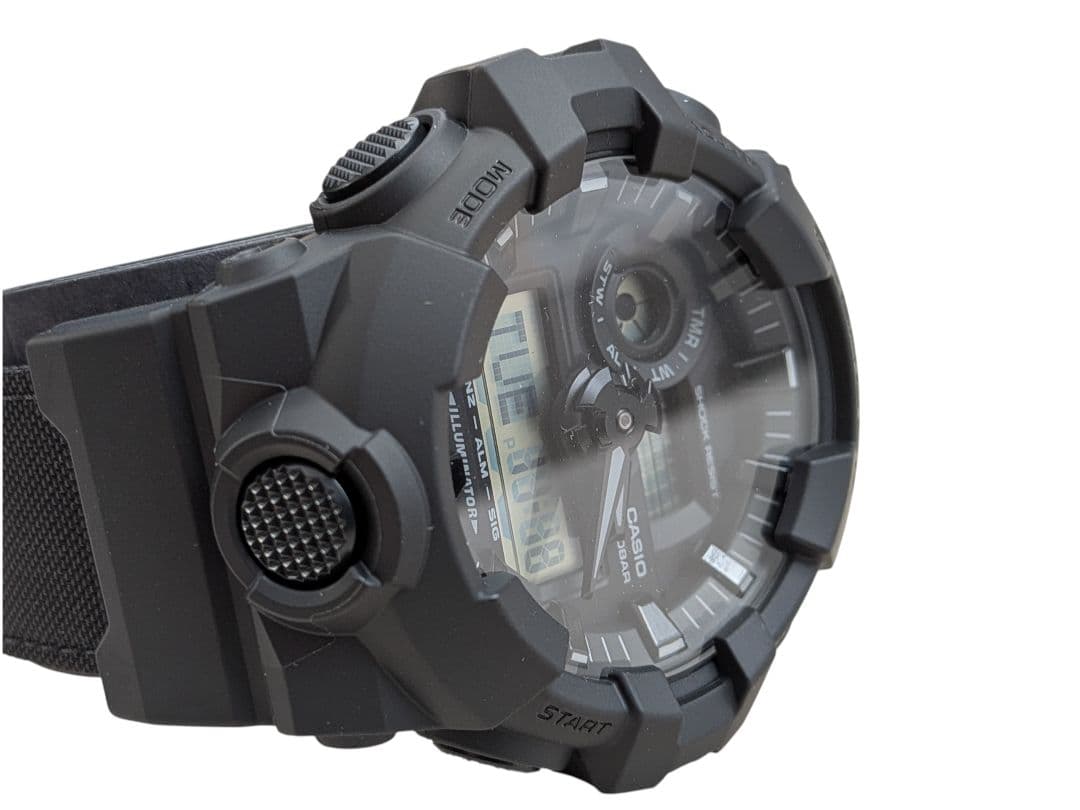 【新品】正規品 CASIO G-SHOCK デジタル腕時計GA-700シリーズ