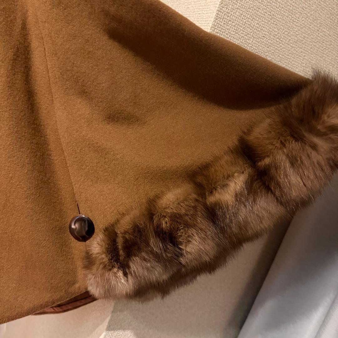 d*3様 美品 カシミア100% ファーポンチョ キャメル系