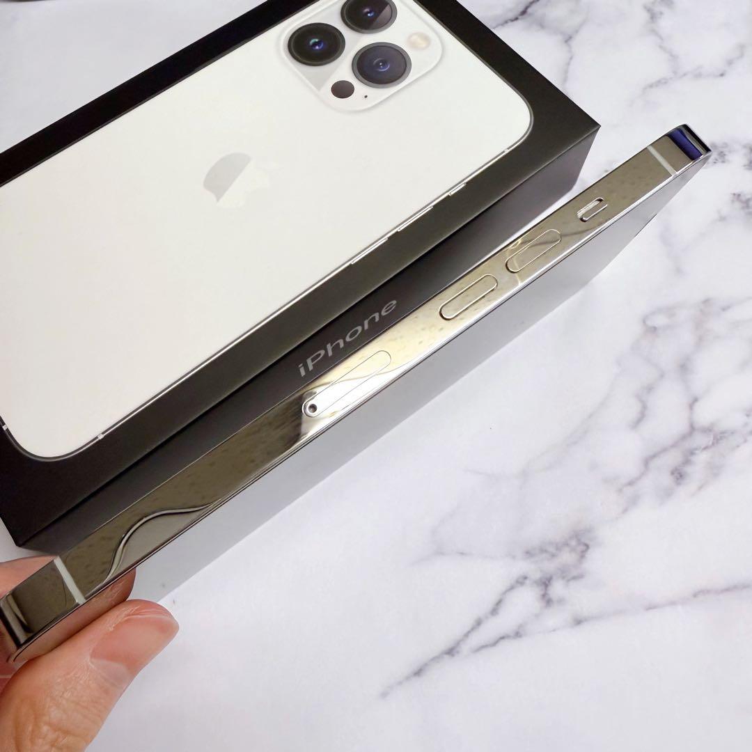 【チャンボ】 iPhone 13 Pro 256GB 本体　SIMフリー