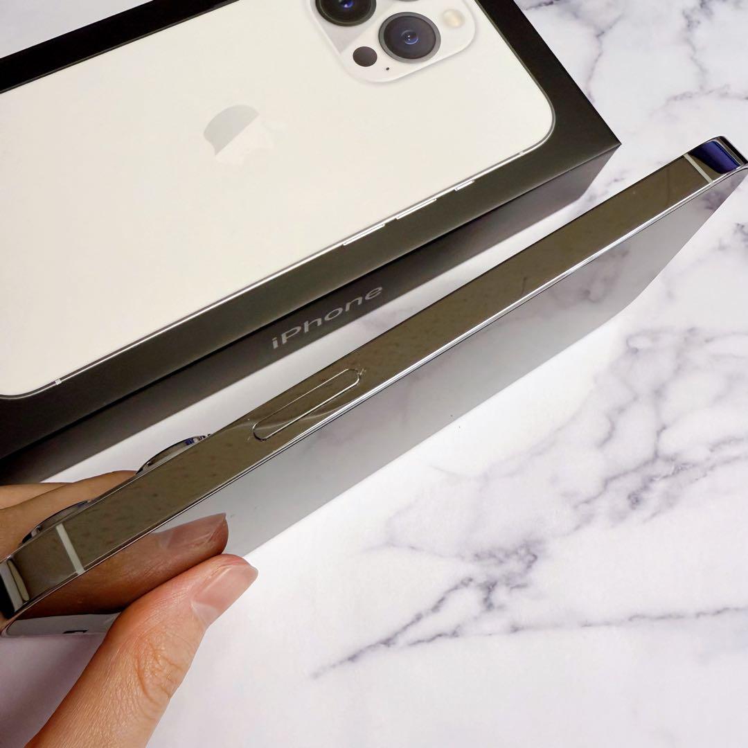 【チャンボ】 iPhone 13 Pro 256GB 本体　SIMフリー